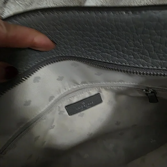 Kate Spade's Pebbled Leather Mulberry Tote/ Crossbody/Shoulder Bag In Grey. - Picture 9 of 16